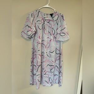 Women’s ANN TAYLOR dress - size medium
